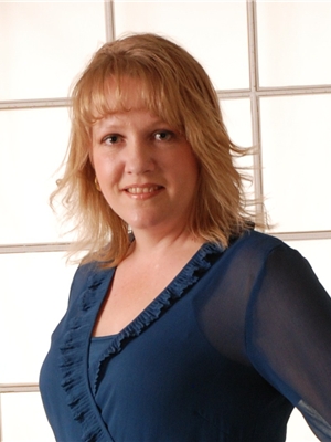 Photo of Tara Dowding