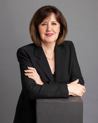 Portrait of Linda Lee, Associate.